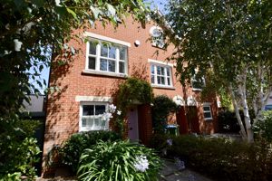 Pemberton Terrace, East Molesey - Summer- click for photo gallery